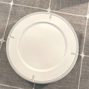 Dinner plates - opened but never used - Hotel Collection: Link. Set of 6.